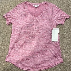 NWT Athleta Pink Breezy Scoop V-Neck Tee size M